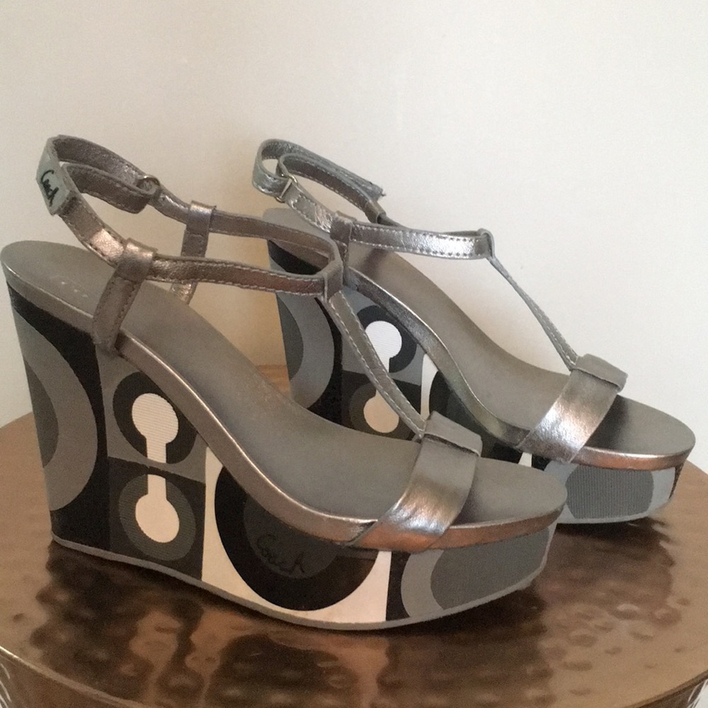 Price ⬇️COACH (fits like a 7) wedge sandals